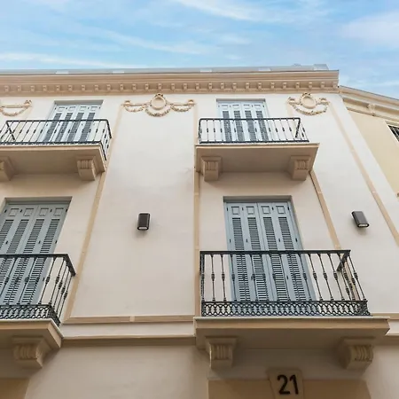 Appartement Homeclub Penthouse With Terrace By Picasso Museum Iii *